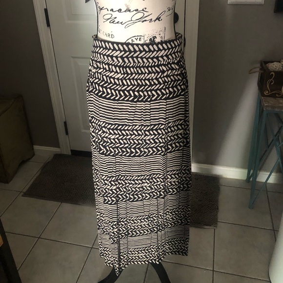 LOFT Dresses & Skirts - Loft Maxi Skirt